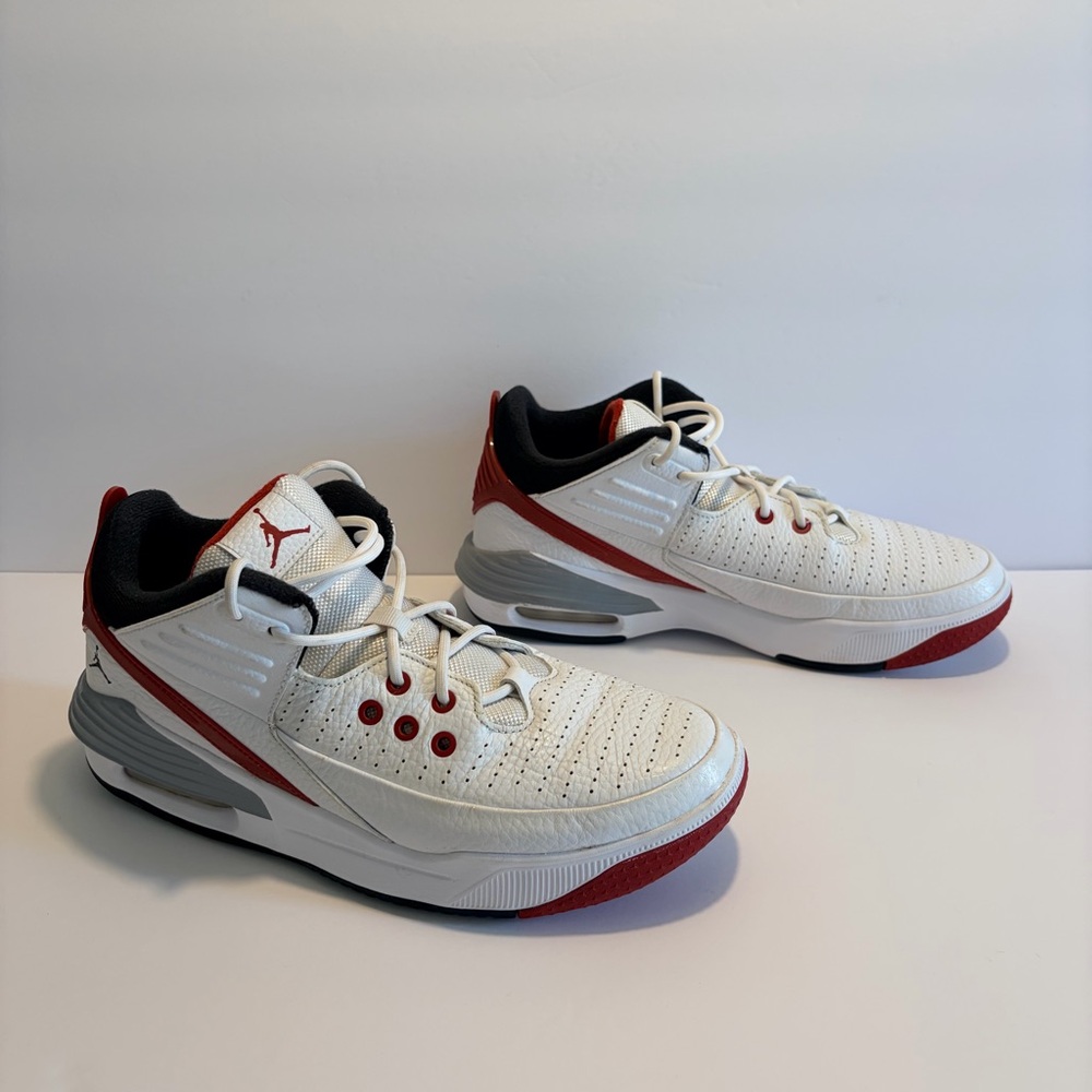 Nike Air Jordan Max Aura 5